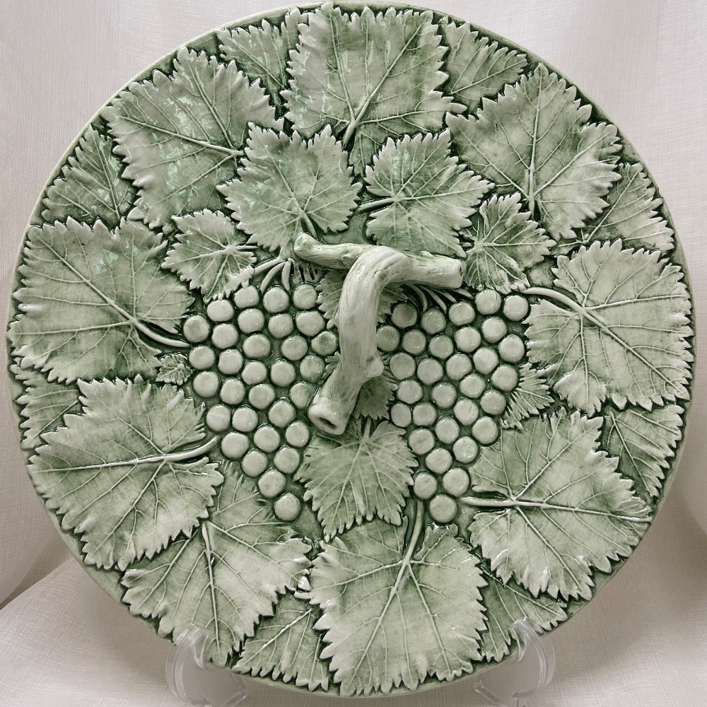 Bassano Italy Majolica Ceramic Grapes Serving Platter w/Handle Hand Painted 11”